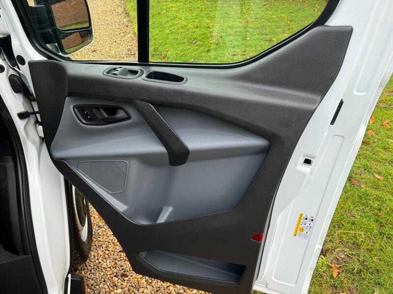 FORD TRANSIT CUSTOM