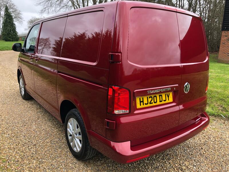 VOLKSWAGEN TRANSPORTER