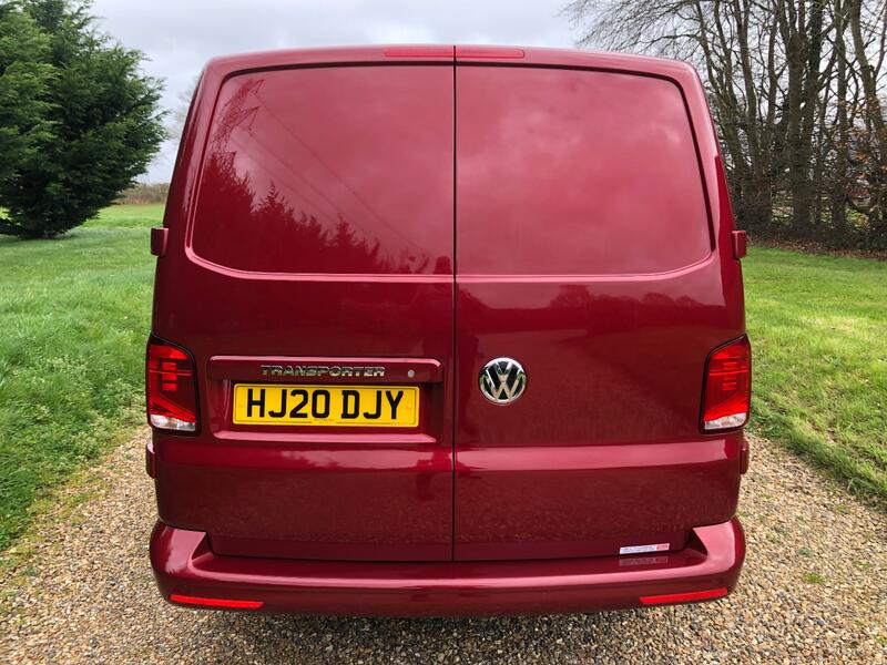 VOLKSWAGEN TRANSPORTER