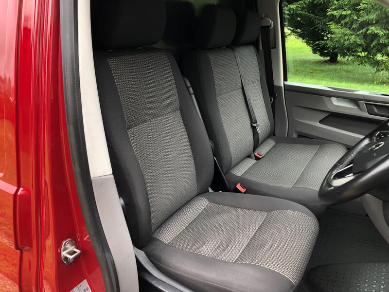 VOLKSWAGEN TRANSPORTER