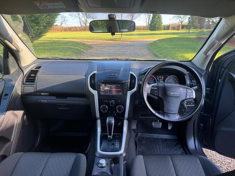 ISUZU D-MAX