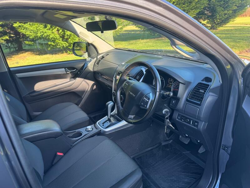 ISUZU D-MAX