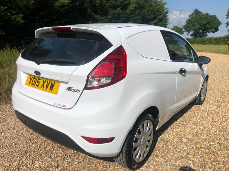 FORD FIESTA VAN