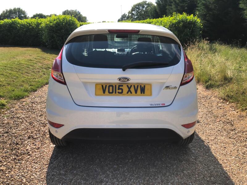 FORD FIESTA VAN