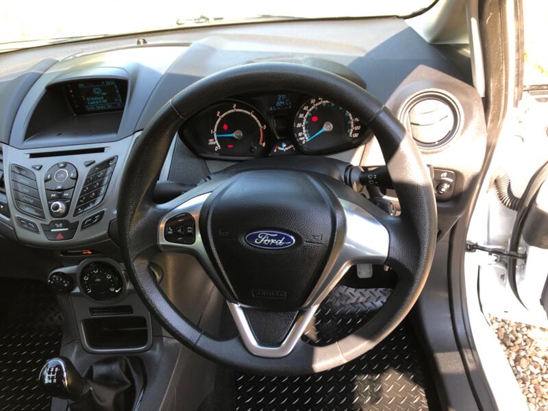 FORD FIESTA VAN