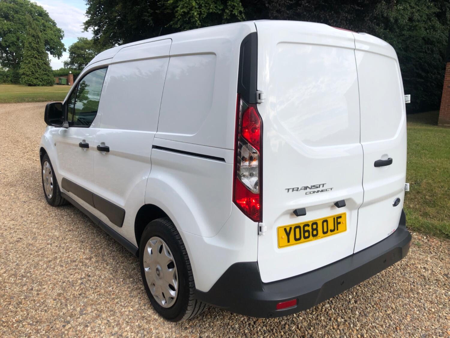 SOLD Used FORD TRANSIT CONNECT 2018 White in Wimborne, Dorset