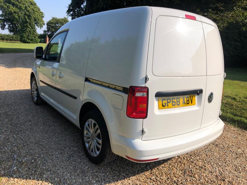 VOLKSWAGEN CADDY