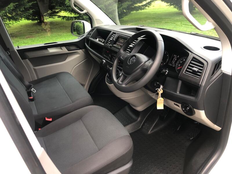 VOLKSWAGEN TRANSPORTER