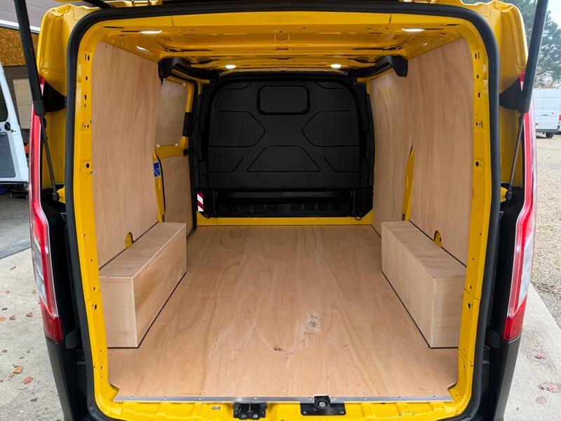 FORD TRANSIT CUSTOM