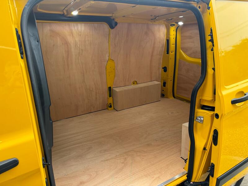 FORD TRANSIT CUSTOM
