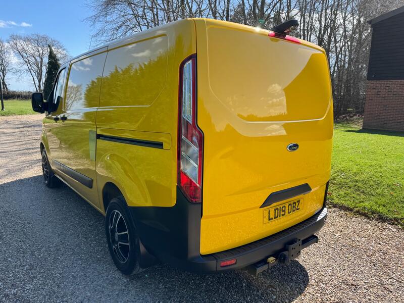 FORD TRANSIT CUSTOM
