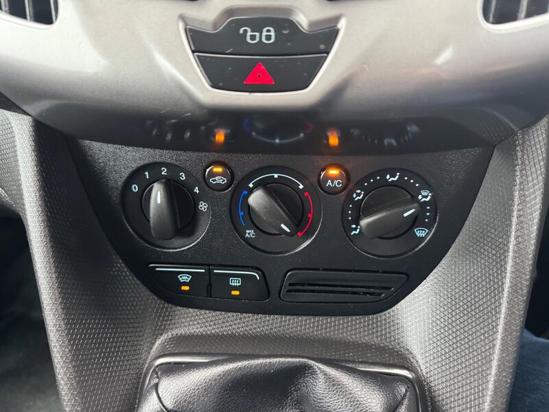 FORD TRANSIT CONNECT
