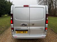 VAUXHALL VIVARO