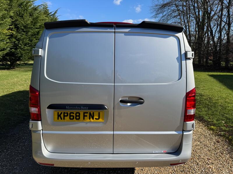 MERCEDES-BENZ VITO