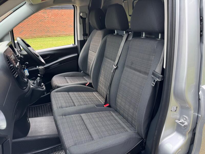 MERCEDES-BENZ VITO