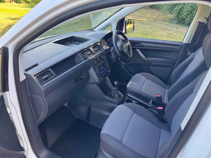 VOLKSWAGEN CADDY